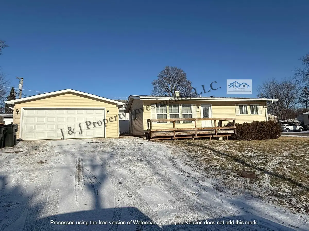 910 Mayfield Drive, Round Lake Beach, IL 60073 - Image #1