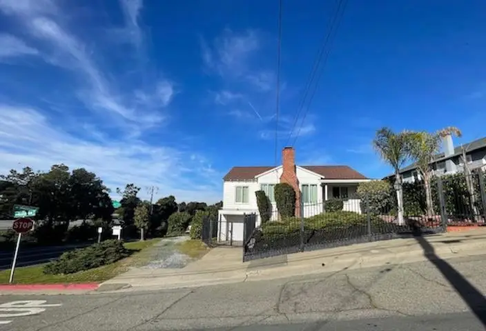 4101 Mountain View Ave, Oakland, CA 94605 - #1