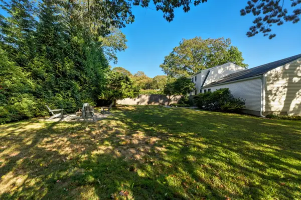 39 Secluded Drive, South Kingstown, RI 02879