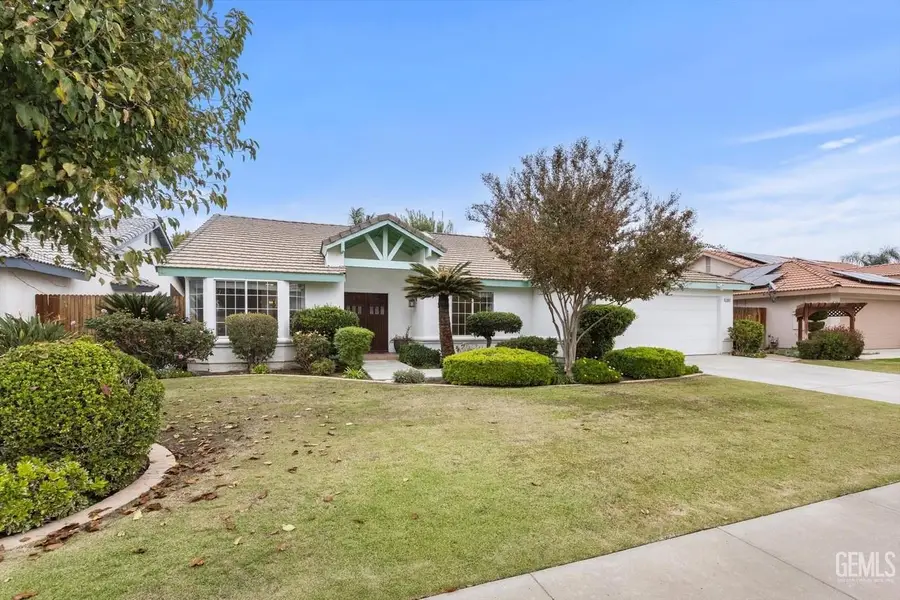 13912 LAS ENTRADAS, Bakersfield, CA 93314 - Image #2