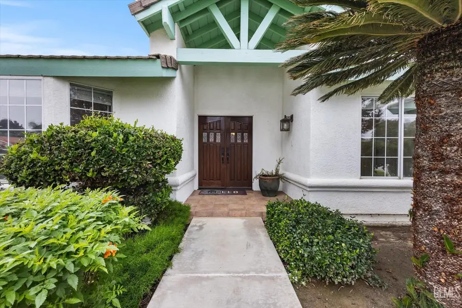 13912 LAS ENTRADAS, Bakersfield, CA 93314 - Image #3