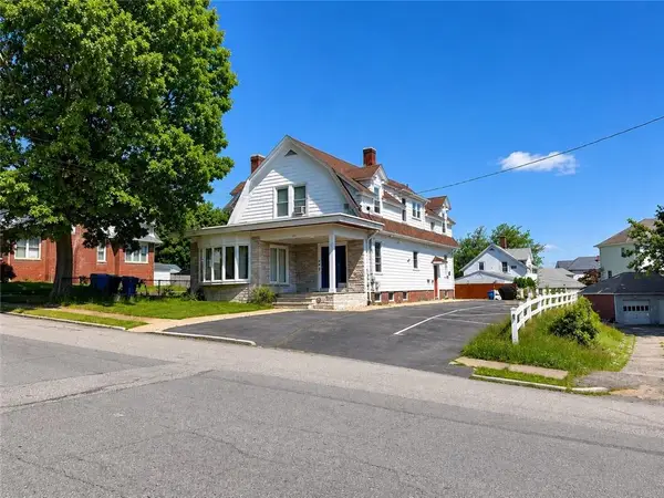 380 Farmington Avenue , 2R, Cranston, RI 02920