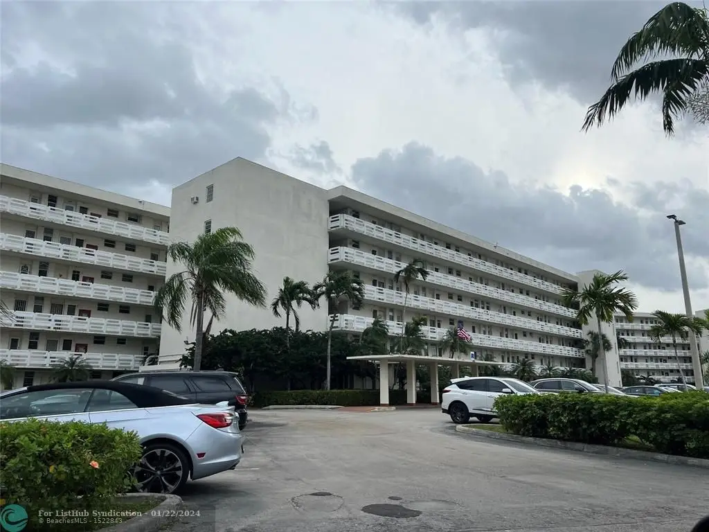 3010 Marcos Dr #R-503, Aventura, FL 33160 - #1