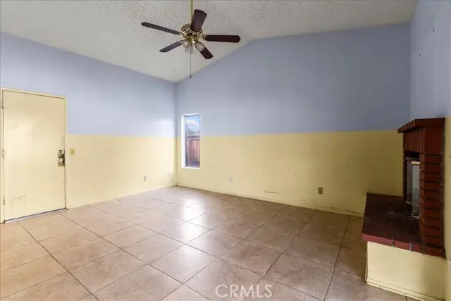 13590 Mica, Victorville, CA 92392 - #2