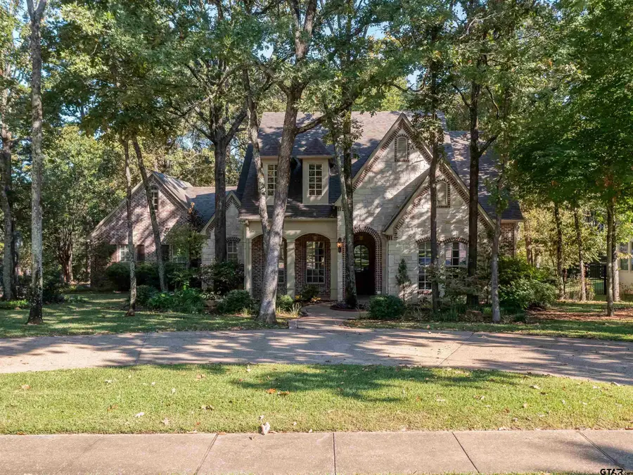 1940 Stonehill Drive, Tyler, TX 75703 - Image #2