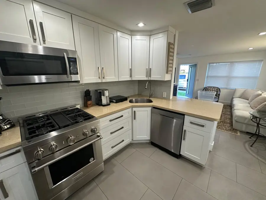 300 Central Drive, West Palm Beach, FL 33405 - #3