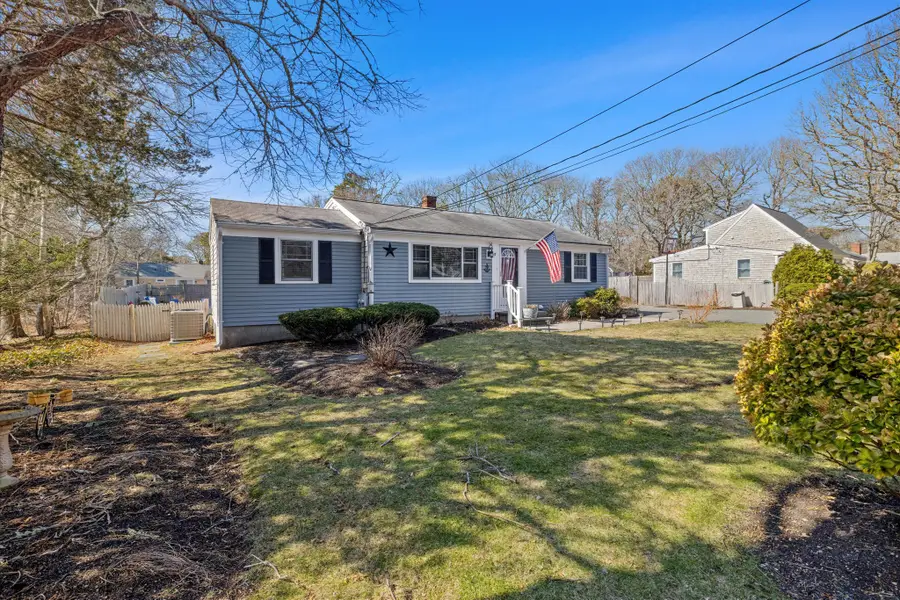 47 Nobby Ln, West Yarmouth, MA 02673 - #2