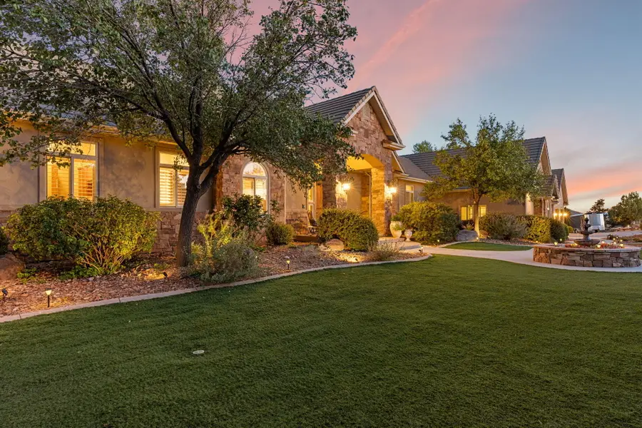 1811 S Panorama Dr, Cedar City, UT 84720 - #3