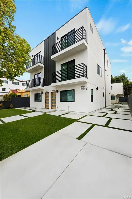 2922 12th Ave, Los Angeles, CA 90018 - #3