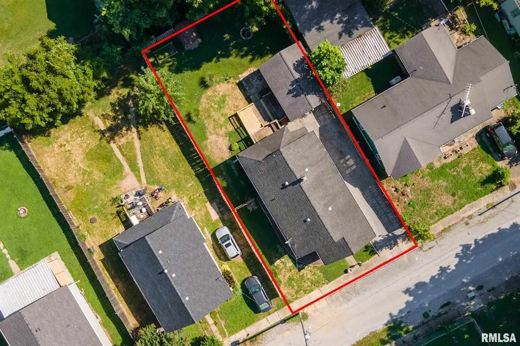 305 W 5th Street, West Frankfort, IL 62896 - #1