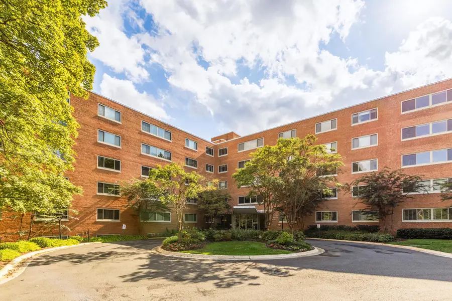 5100 Dorset Ave #100, Chevy Chase, MD 20815 - #2
