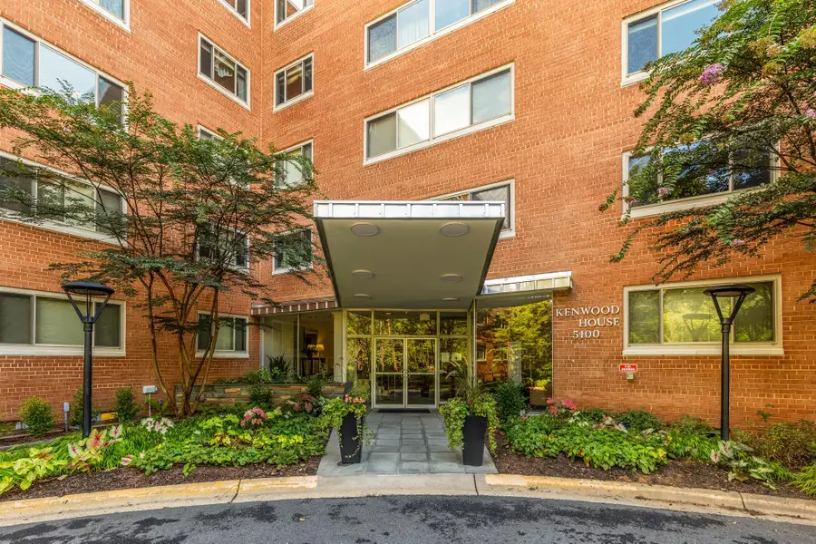 5100 Dorset Ave #100, Chevy Chase, MD 20815 - #3