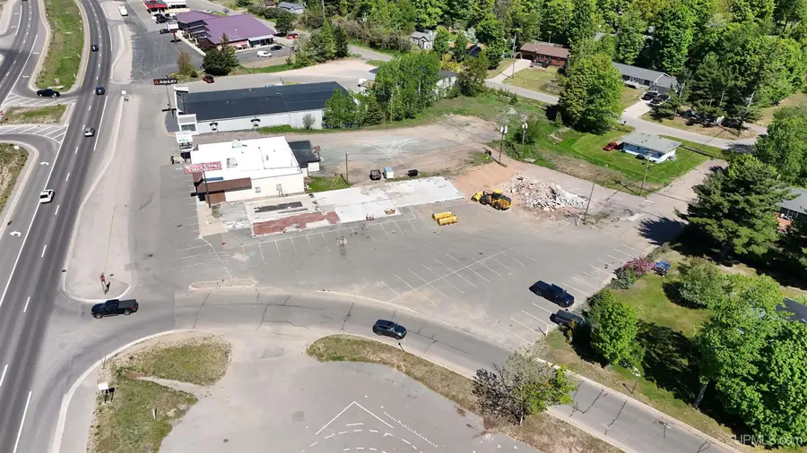 2100 W Us 41, Marquette, MI 49855 - #3