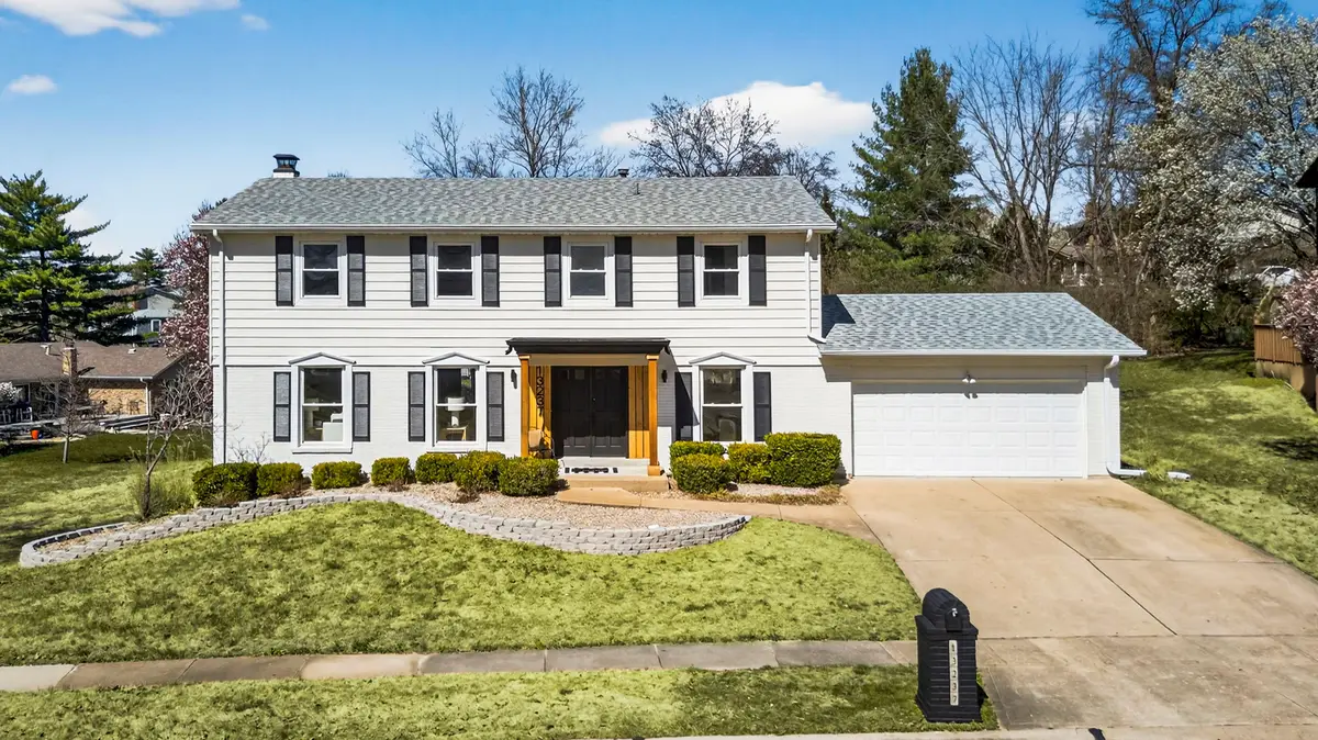 13237 Fairoyal Drive, Des Peres, MO 63131 - #1