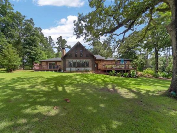 2143 CR 4118, Jacksonville, TX 75766