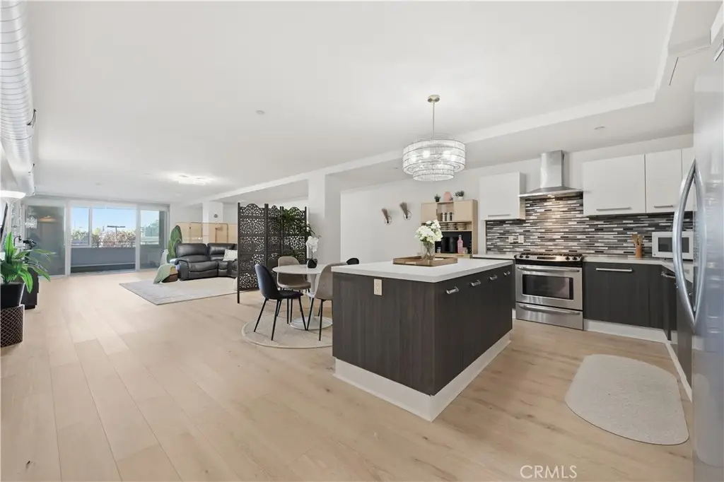 433 Pine #201, Long Beach, CA 90802 - #1