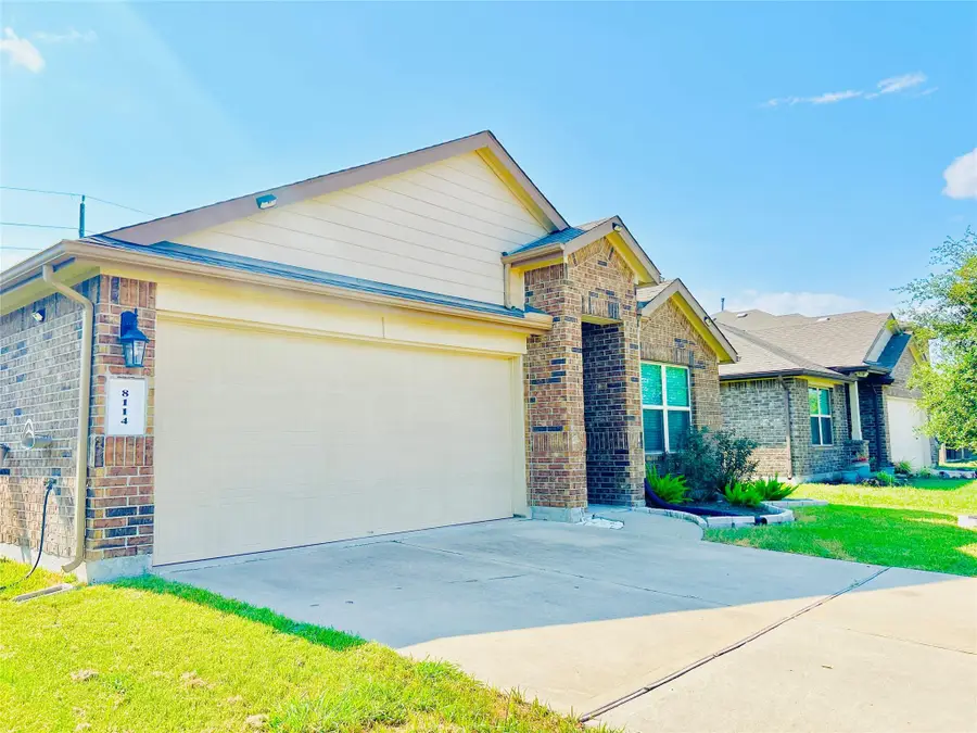 8114 Oakleaf Meadow Court, Rosharon, TX 77583 - Image #3