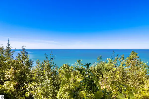 12281 N Island View, Northport, MI 49670