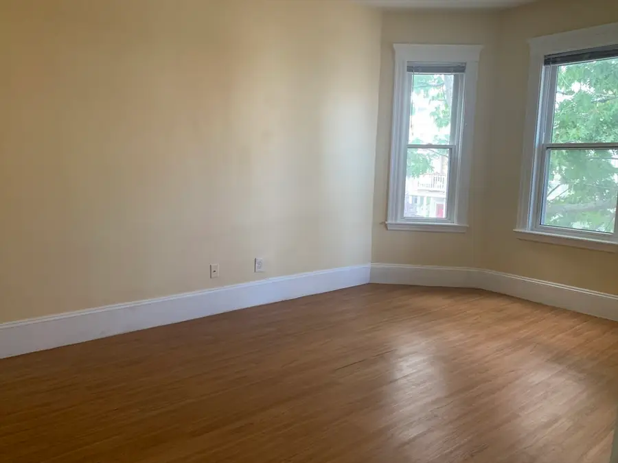 48 Havelock St , 2, Boston, MA 02124 - #3