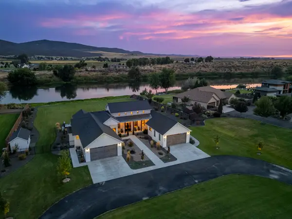 175407 Rivers Edge Drive, Prosser, WA 99350