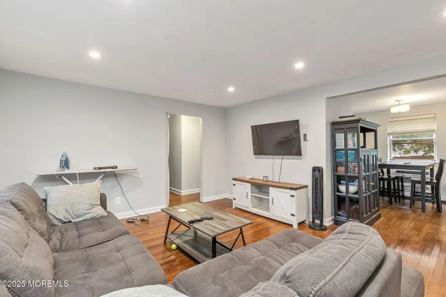 32 Manor Drive, Red Bank, NJ 07701 - Image #2