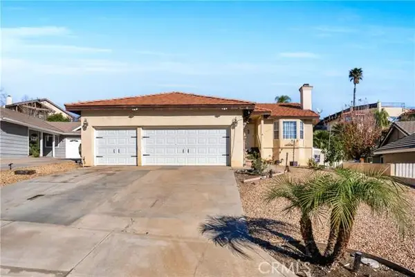 22196 Hoofbeat Way, Canyon Lake, CA 92587