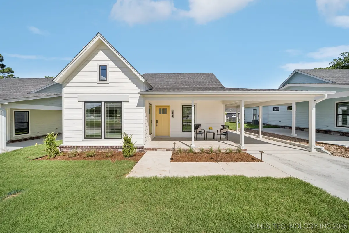 212 S Bluff Street #A, Catoosa, OK 74015 - Image #1