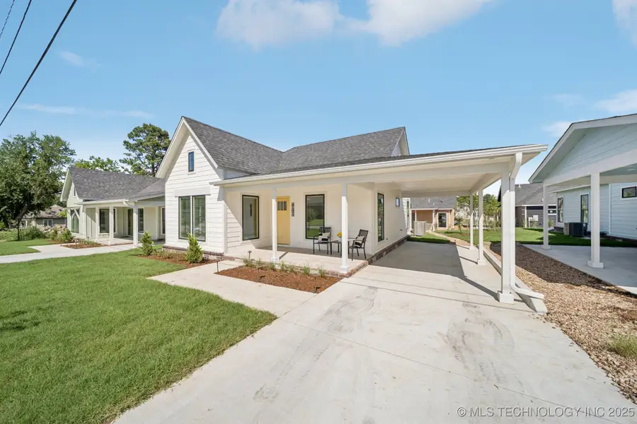 212 S Bluff Street #A, Catoosa, OK 74015 - Image #2