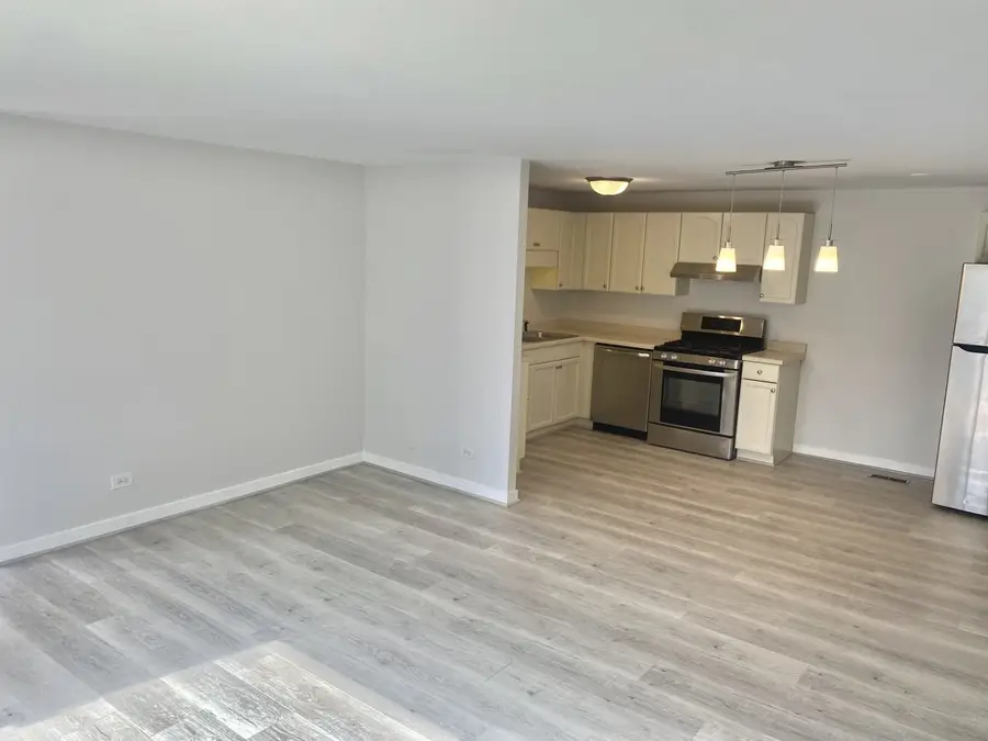 214 Barcliffe Lane , 214, Schaumburg, IL 60194 - #3