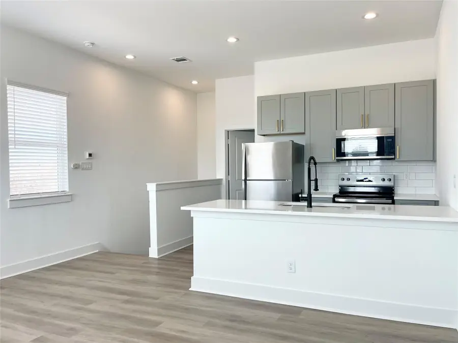 22214 Dutch Oven Drive #Unit B, Katy, TX 77449 - #2