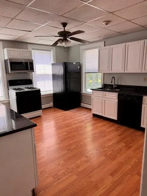 707 Main Street #1, Warren, RI 02885 - #3