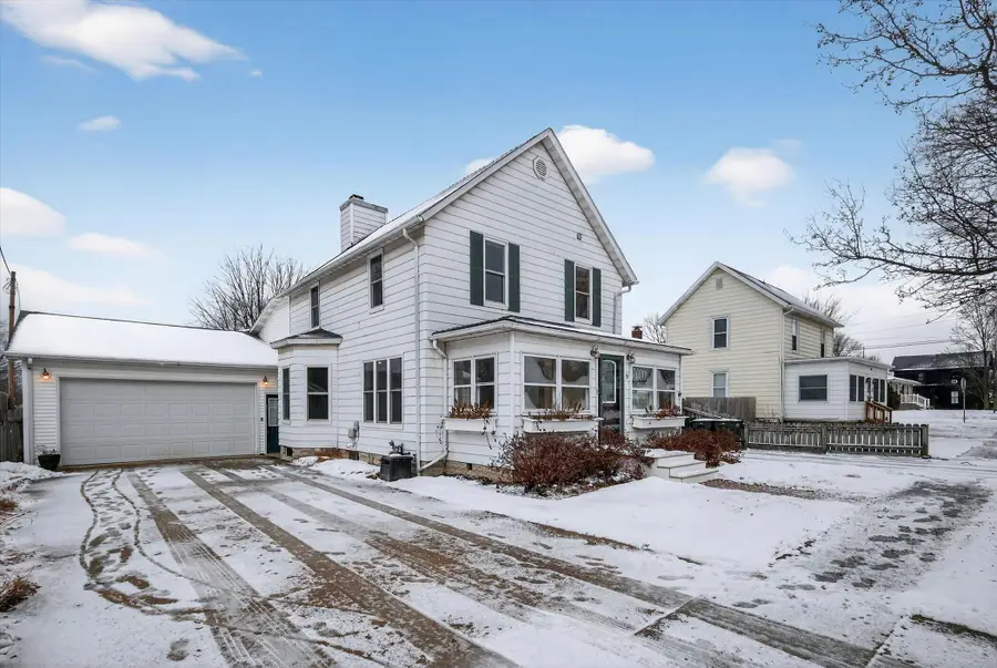 9 E Beech Street, Three Oaks, MI 49128 - Image #2