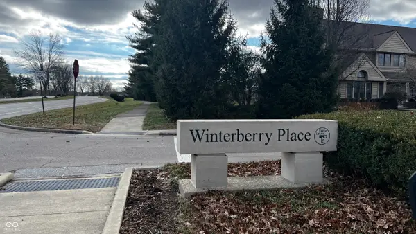 4780 Winterberry Place, Columbus, IN 47201