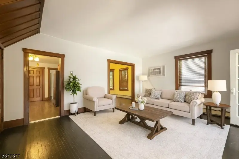 94 Hadley Avenue, Clifton, NJ 07011 - Image #3