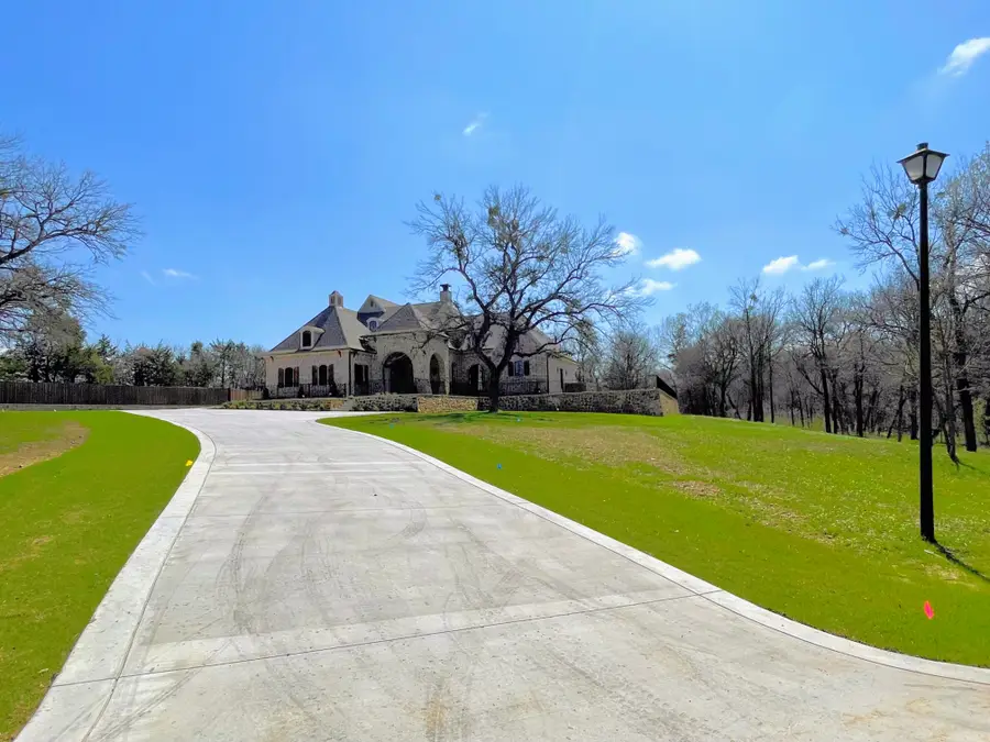 90 Woodland Hills Drive, Sherman, TX 75092 - #2
