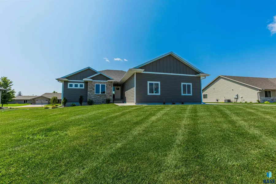 204 S 15th Ave, Rock Rapids, IA 51246 - Image #2