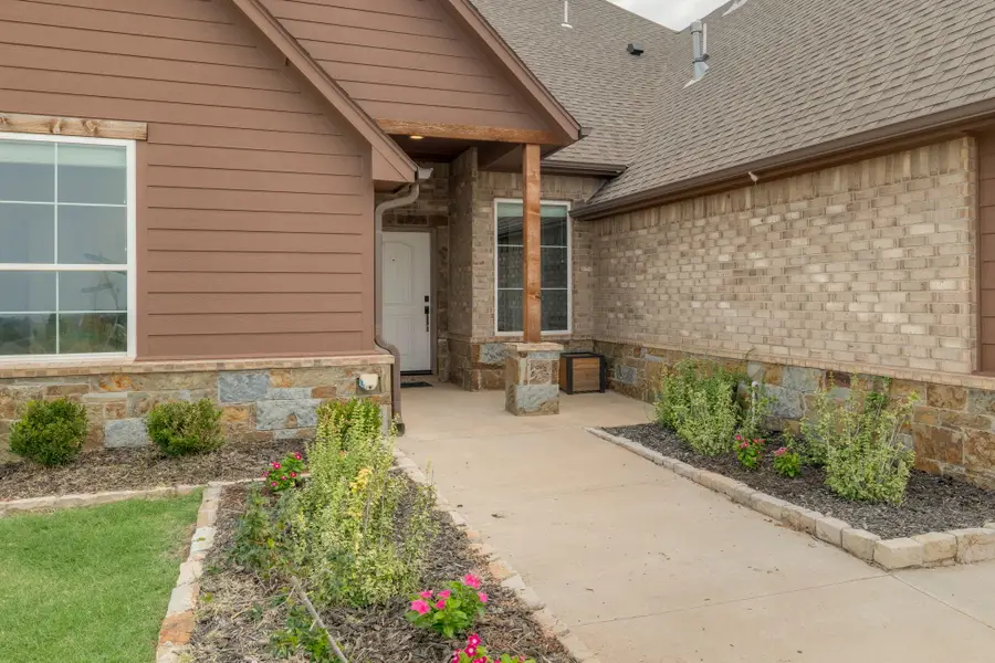 3904 Wedgewood Creek Drive, Oklahoma City, OK 73179 - #2