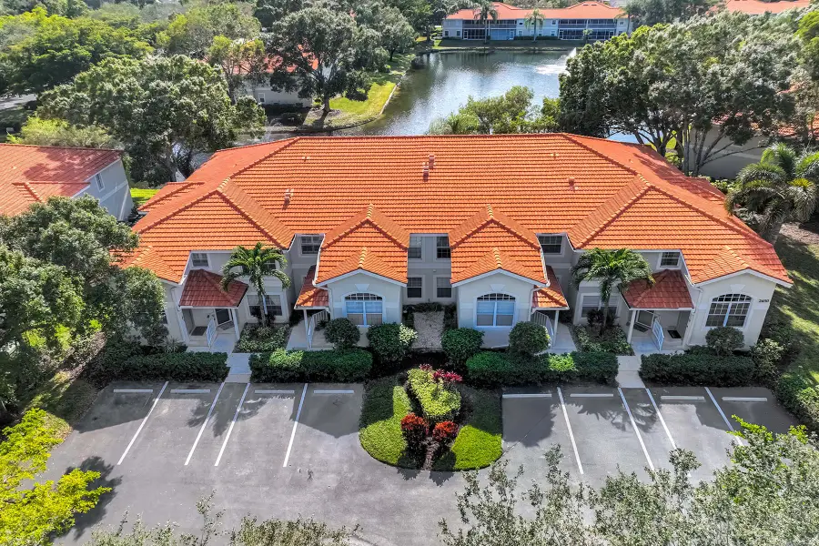 2450 Old Groves Road #201, Naples, FL 34109 - Image #2