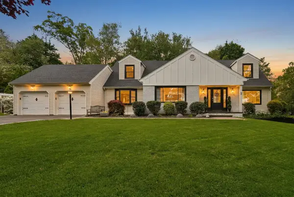 11 Auriemma Court, Roxbury Township, NJ 07850
