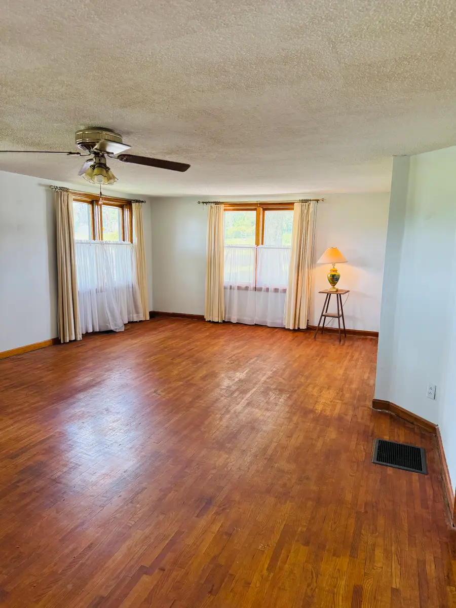 3330 Albany Road, Terre Haute, IN 47802 - #3