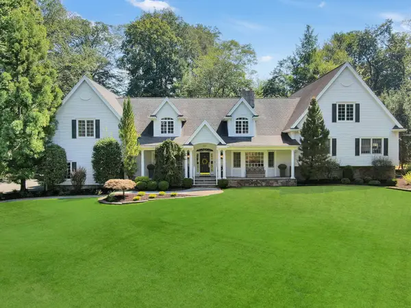 247 Gregory Rd, Franklin Lakes Boro, NJ 07417