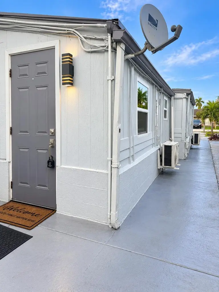 115 WALKER AVE, Greenacres, FL 33463 - #2