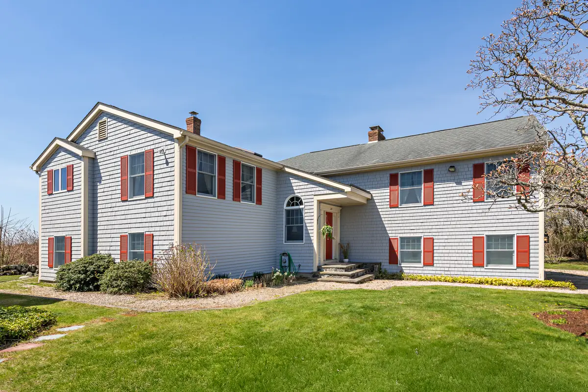 124 Houston Avenue, Narragansett, RI 02882 - Image #1