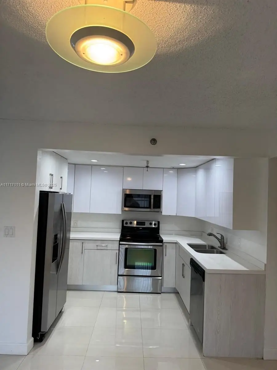 10661 SW 108th Ave #3D, Miami, FL 33176 - Image #1