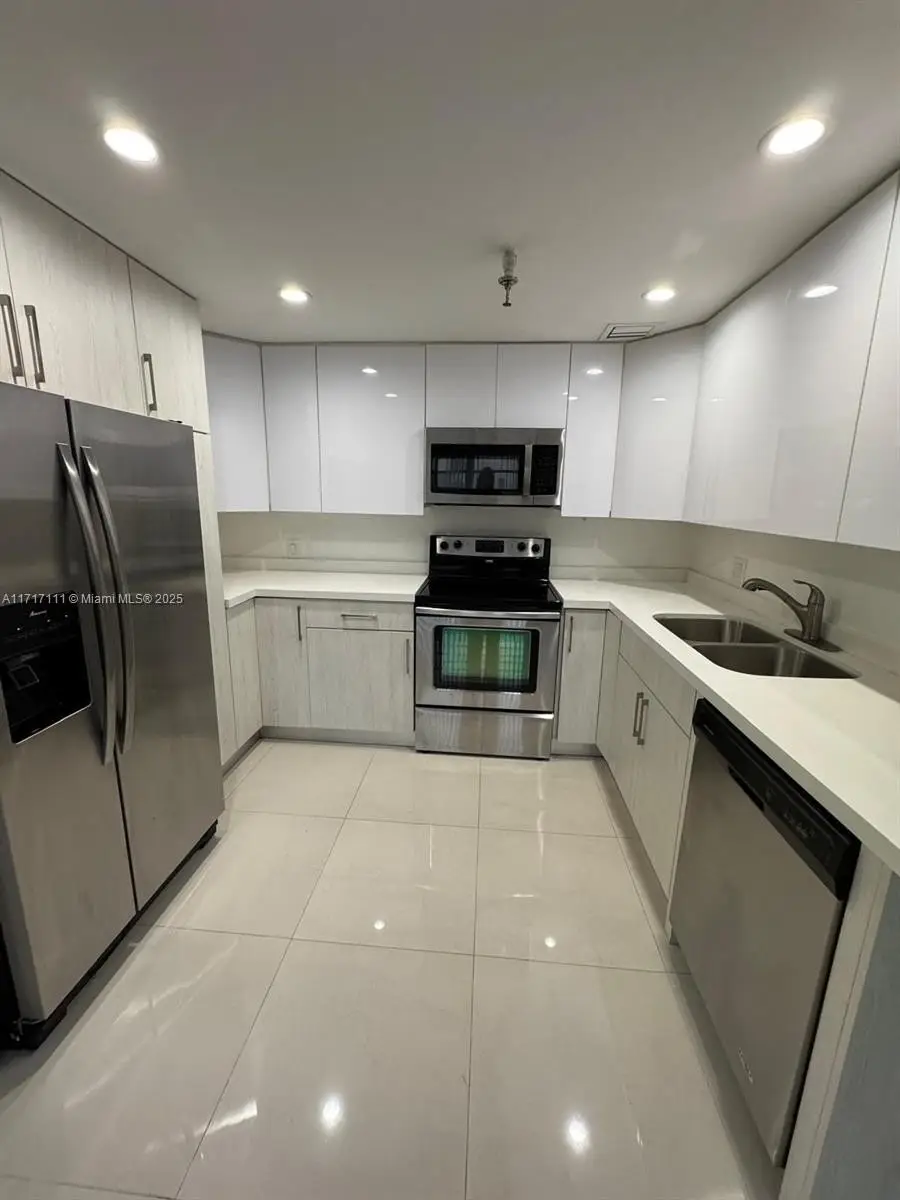 10661 SW 108th Ave #3D, Miami, FL 33176 - Image #3