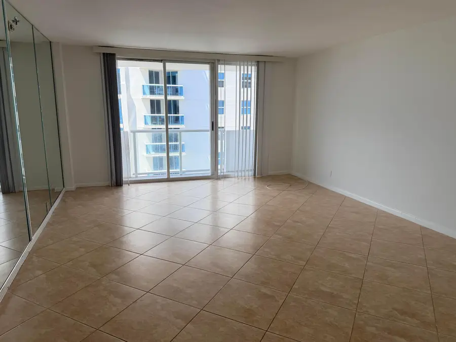 9195 Collins Avenue #Unit 913, Surfside, FL 33154 - #3