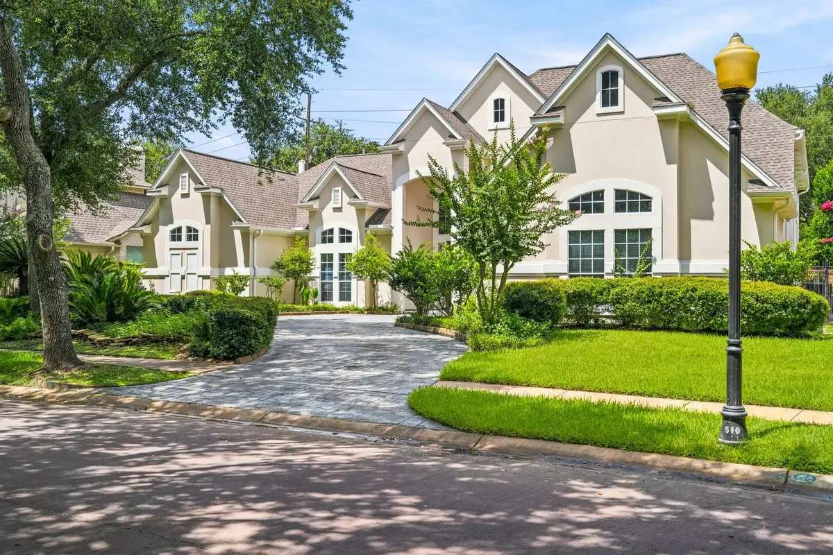 1606 Clearwater Creek Drive, Sugar Land, TX 77478 - #1