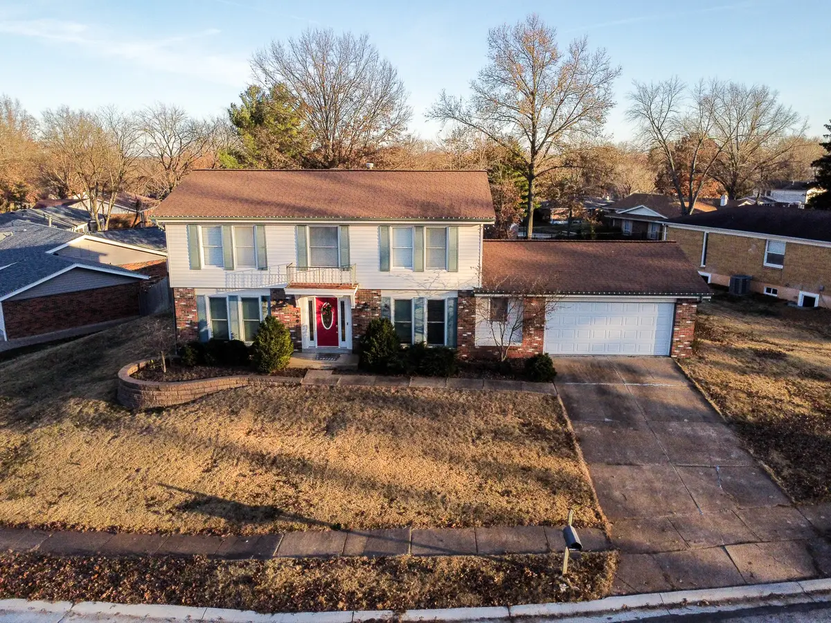 260 Monroe Mill Drive, Ballwin, MO 63011 - Image #1