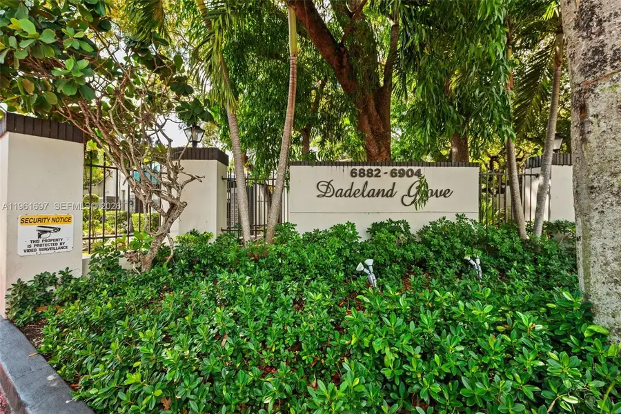 6886 N Kendall Dr #D102, Pinecrest, FL 33156 - #2