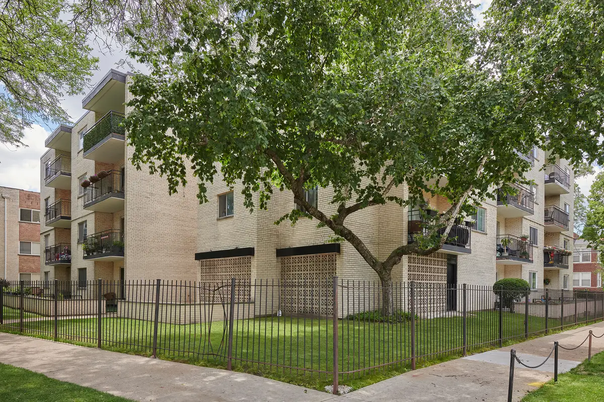 7074 N Ridge Boulevard , 1E, Chicago, IL 60645 - #1